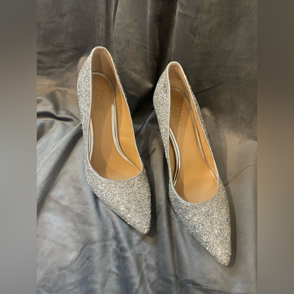 Women’s shoes size 6